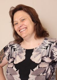 Chubby, mature housewife loves solo orgasms more than anything else